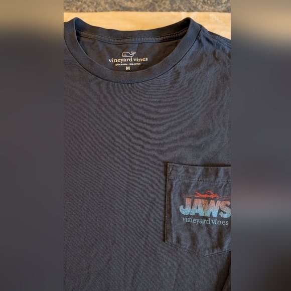 Vineyard Vines L/S T-Shirt with Jaws Logo, Size Medium - Picture 3 of 3